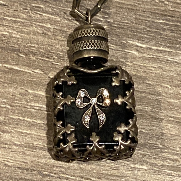 LVP France perfume bottle necklace - Picture 1 of 5